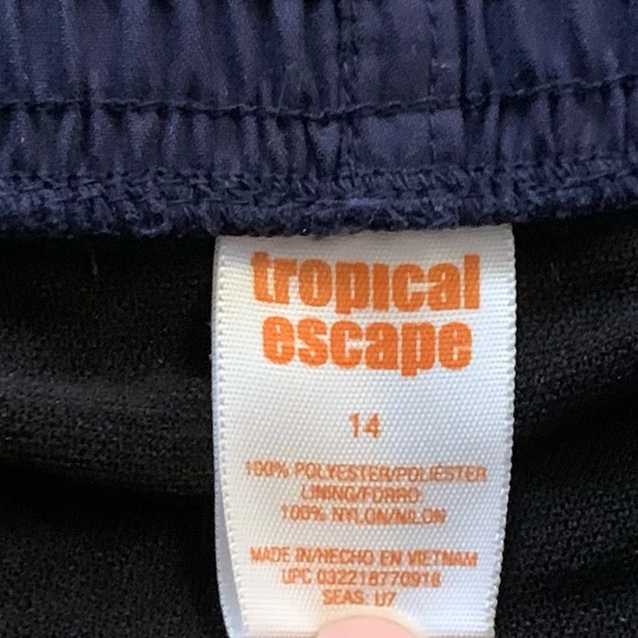 Women’s swim board shorts - Picture 5 of 5